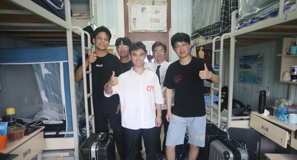 宿舍五“兄弟”，考研全“上岸”