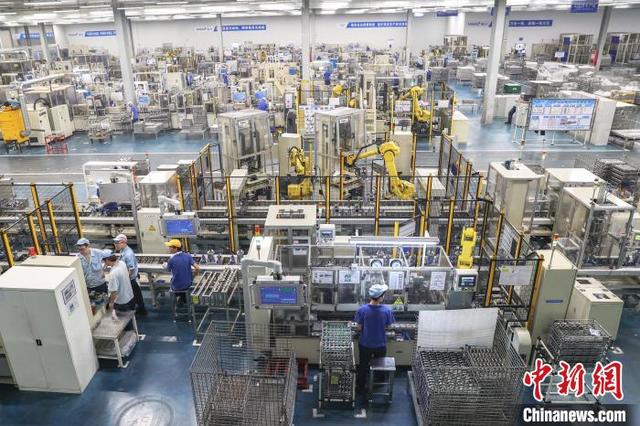 (高质量发展调研行)探访江西南昌海立电器智慧工厂 信息化与自动化