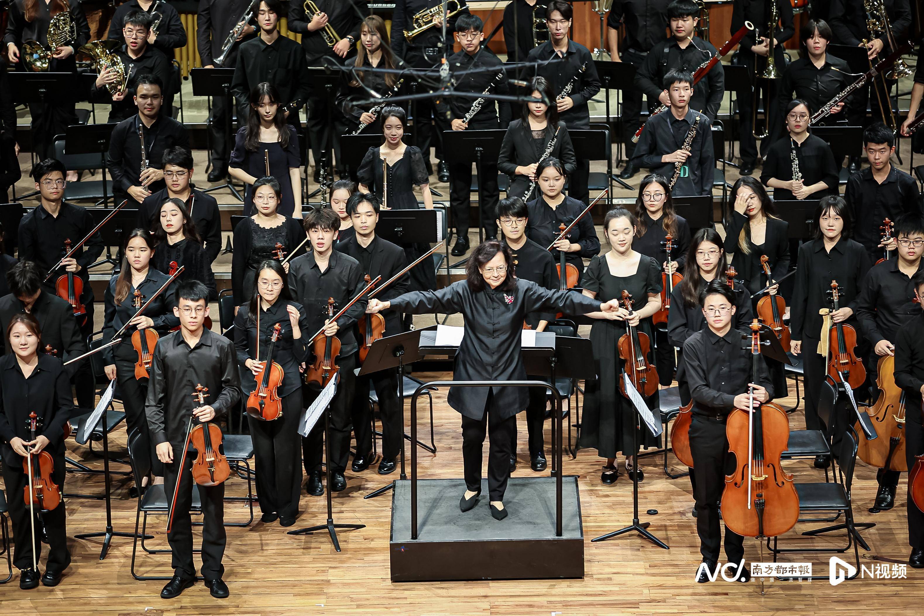 "大湾区青年管弦乐团"在穗上演,奏响湾区文化共融乐章-齐鲁晚报网