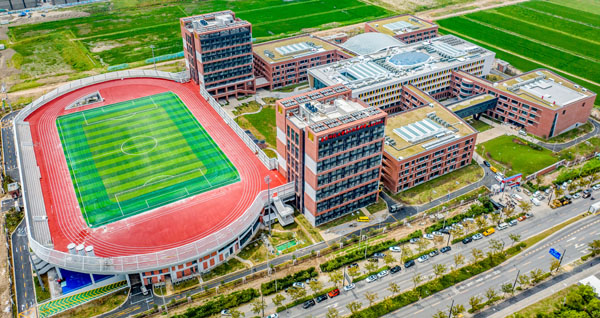 华二临港奉贤分校竣工,将于9月开学-齐鲁晚报网