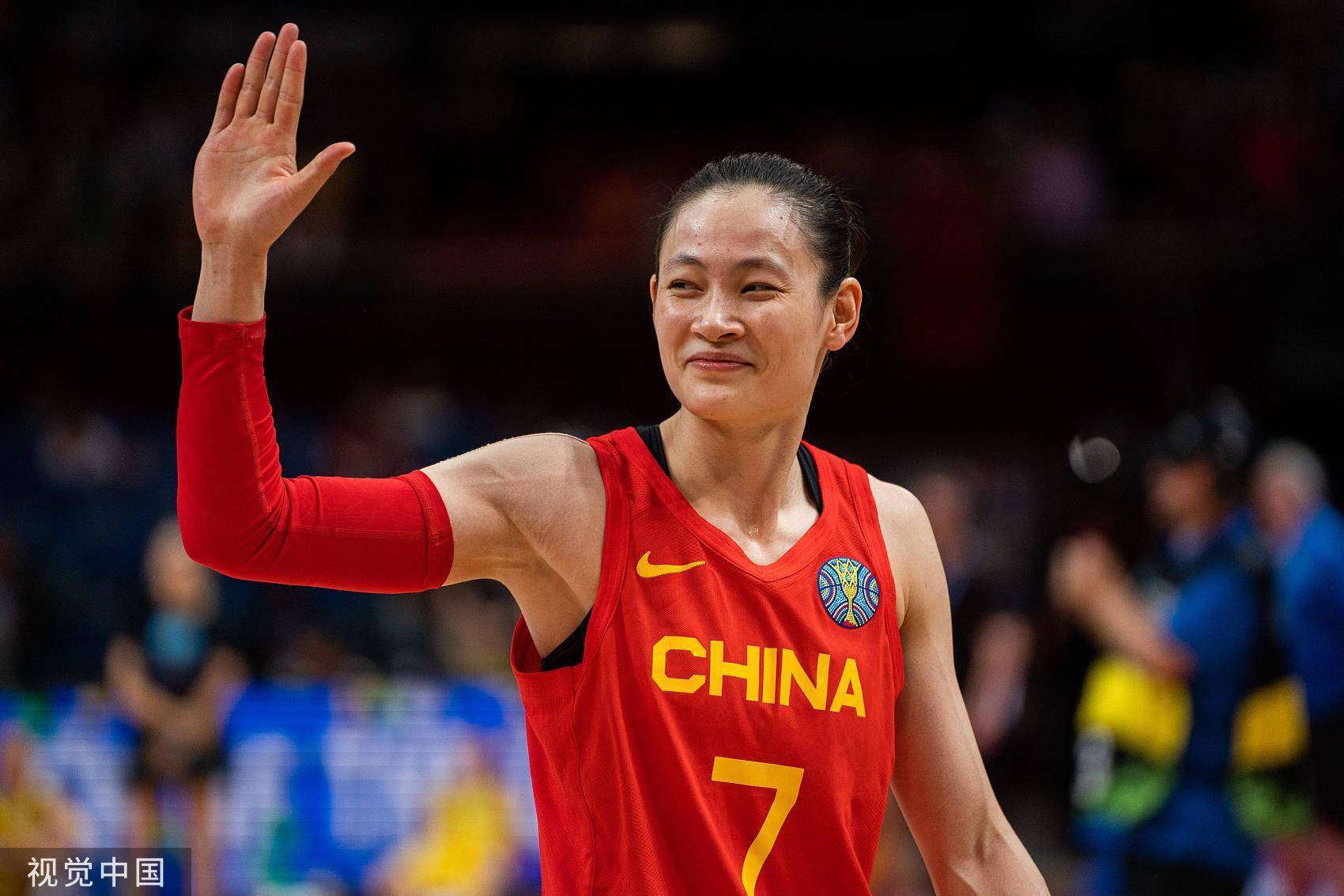 广州培养输送的女篮队长杨力维:荣誉属于中国篮球