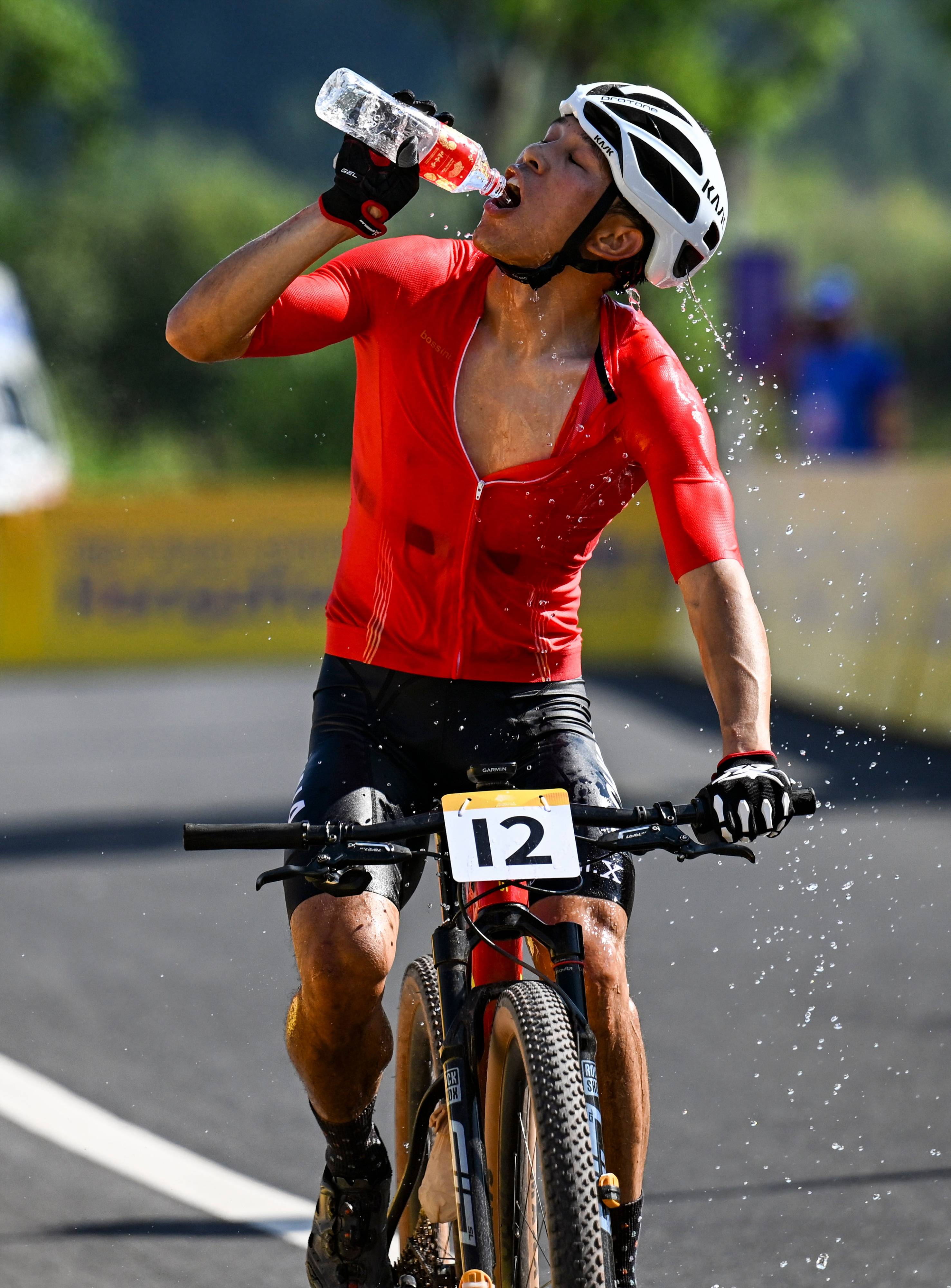 (杭州亚运会)山地自行车——男子奥林匹克越野赛:米久江夺冠-齐鲁晚报