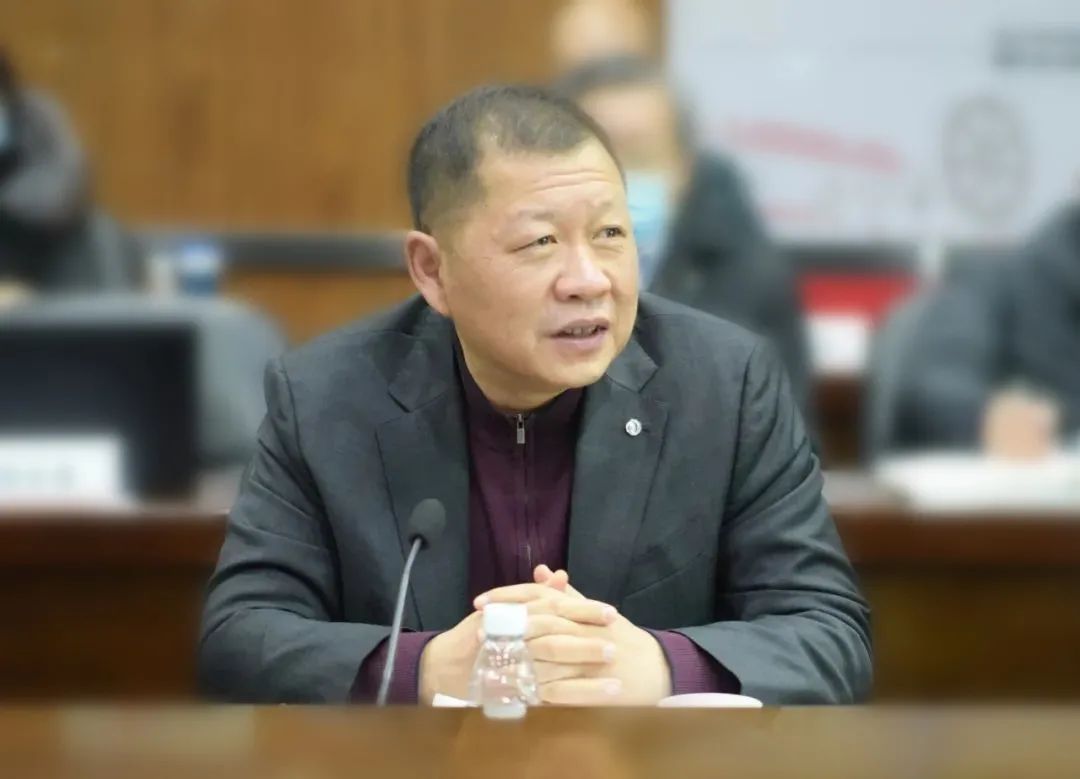 石岱任招商局集团有限公司董事,总经理