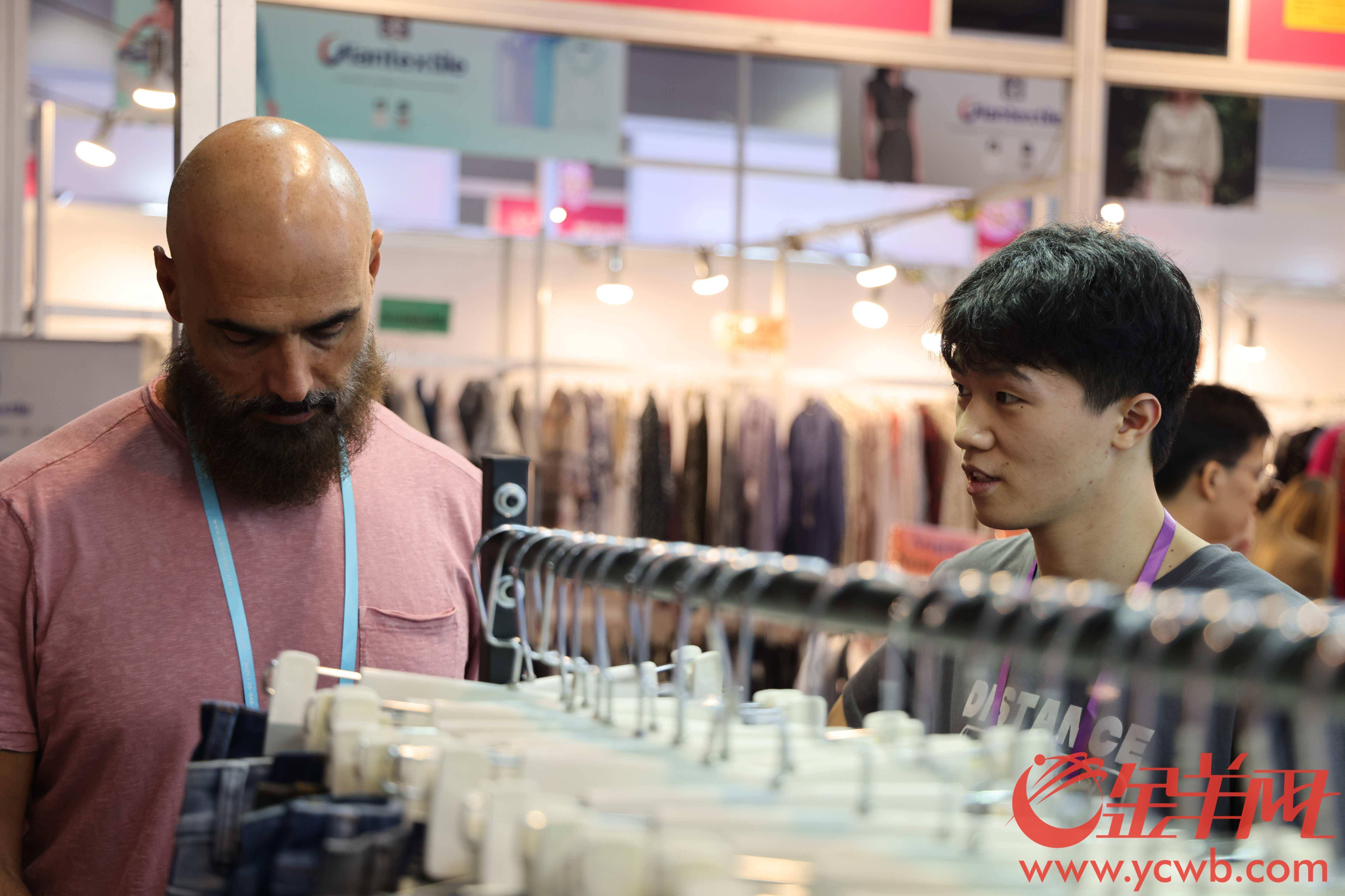 直击广交会时尚板块:揭秘服装企业"卖全球"的功夫秘籍