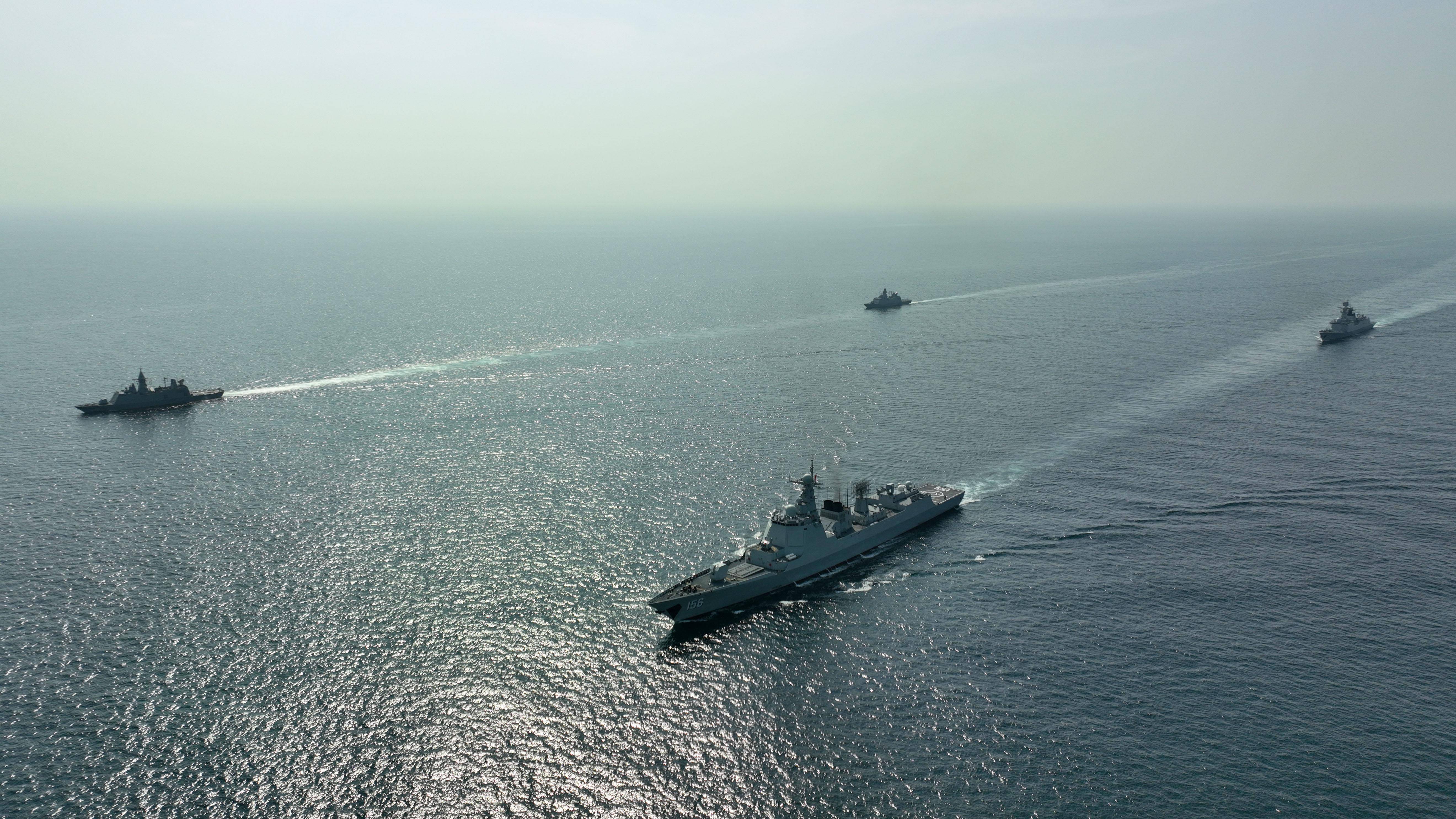 (国际·图文互动)中国海军第44批护航编队结束对阿联酋友好访问-齐鲁