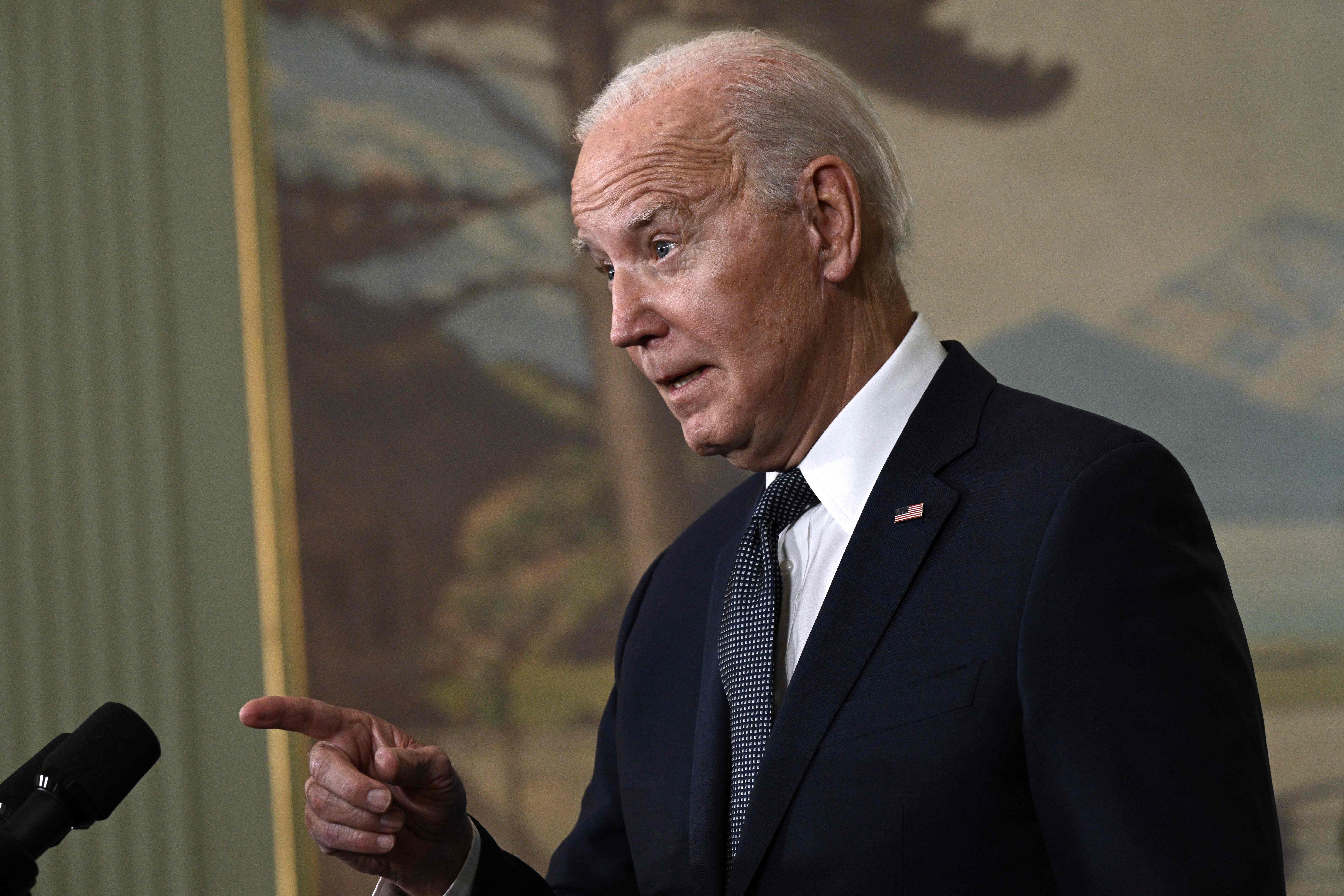 参考消息网11月16日报道据路透社11月15日报道,美国总统乔·拜登15日