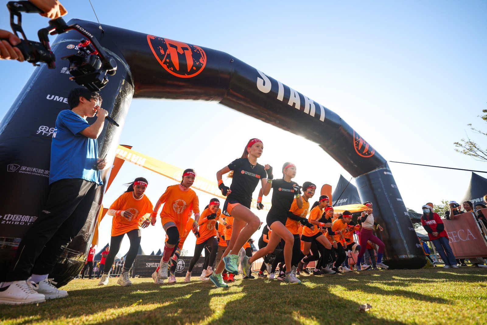 万名小勇士齐聚,斯巴达勇士儿童赛深圳站开启