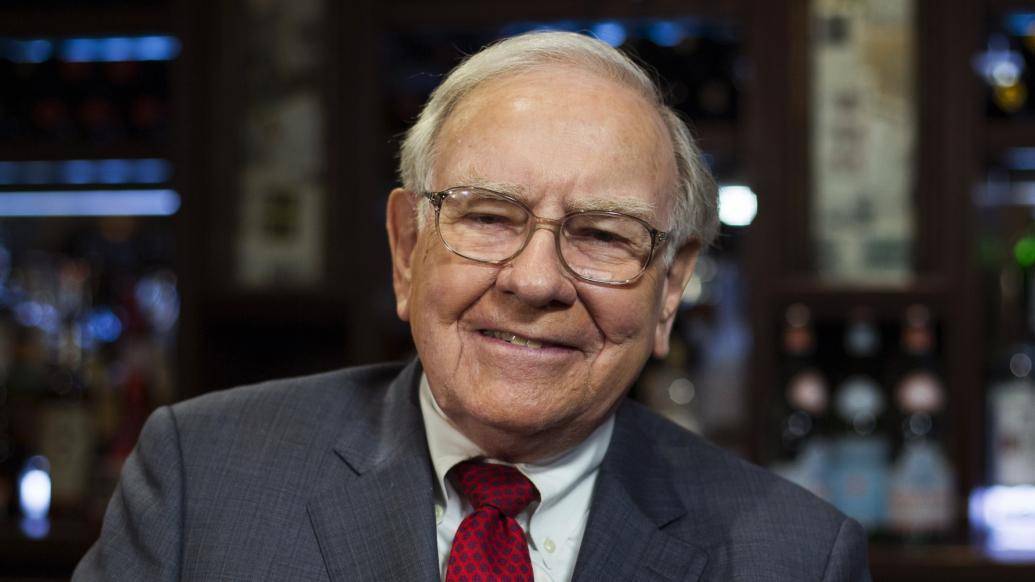 当地时间11月21日,沃伦·巴菲特(warren buffett)表示,他将1600股