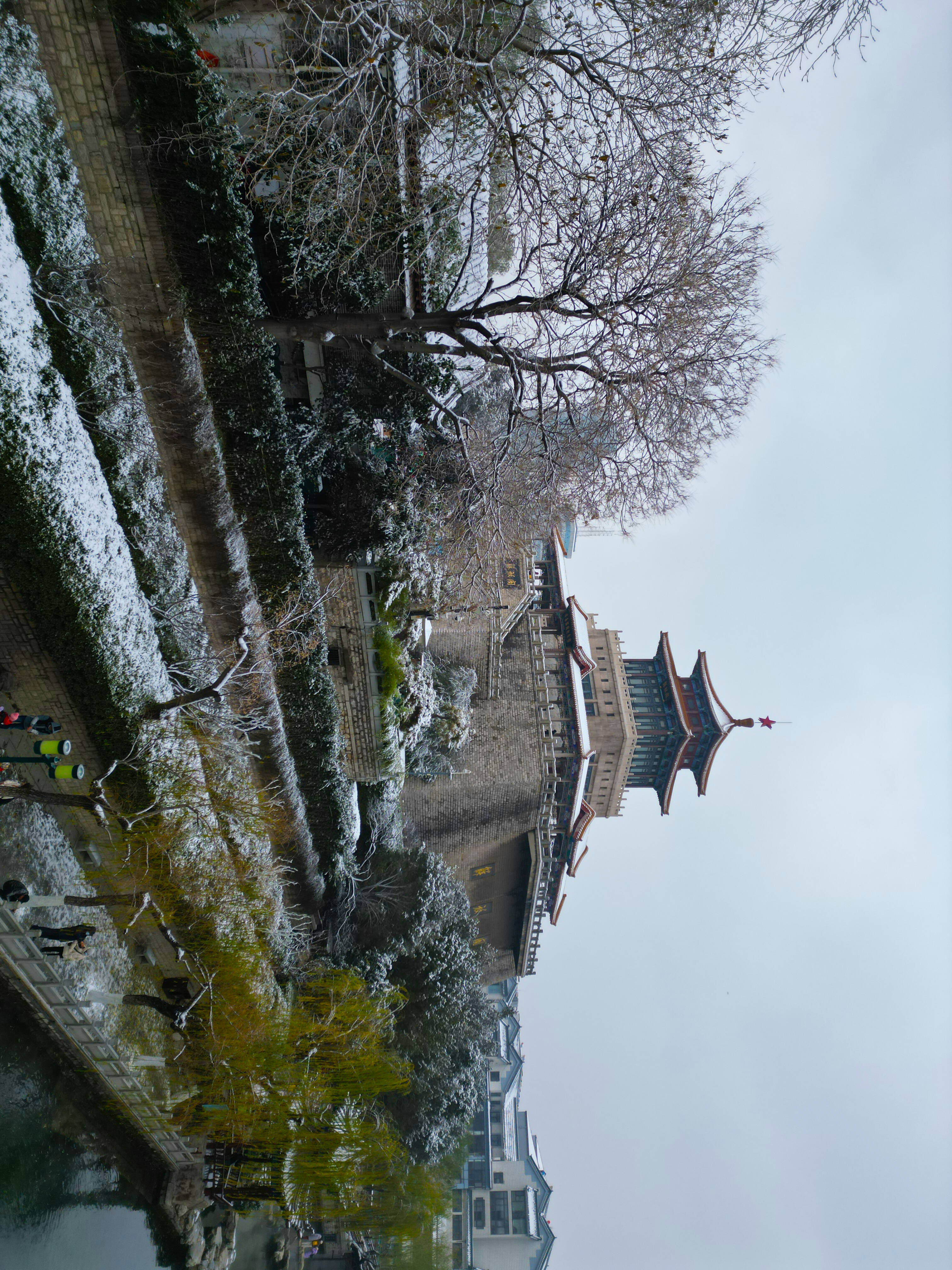 雪后济南如水墨丹青 似仙境梦幻-齐鲁晚报网