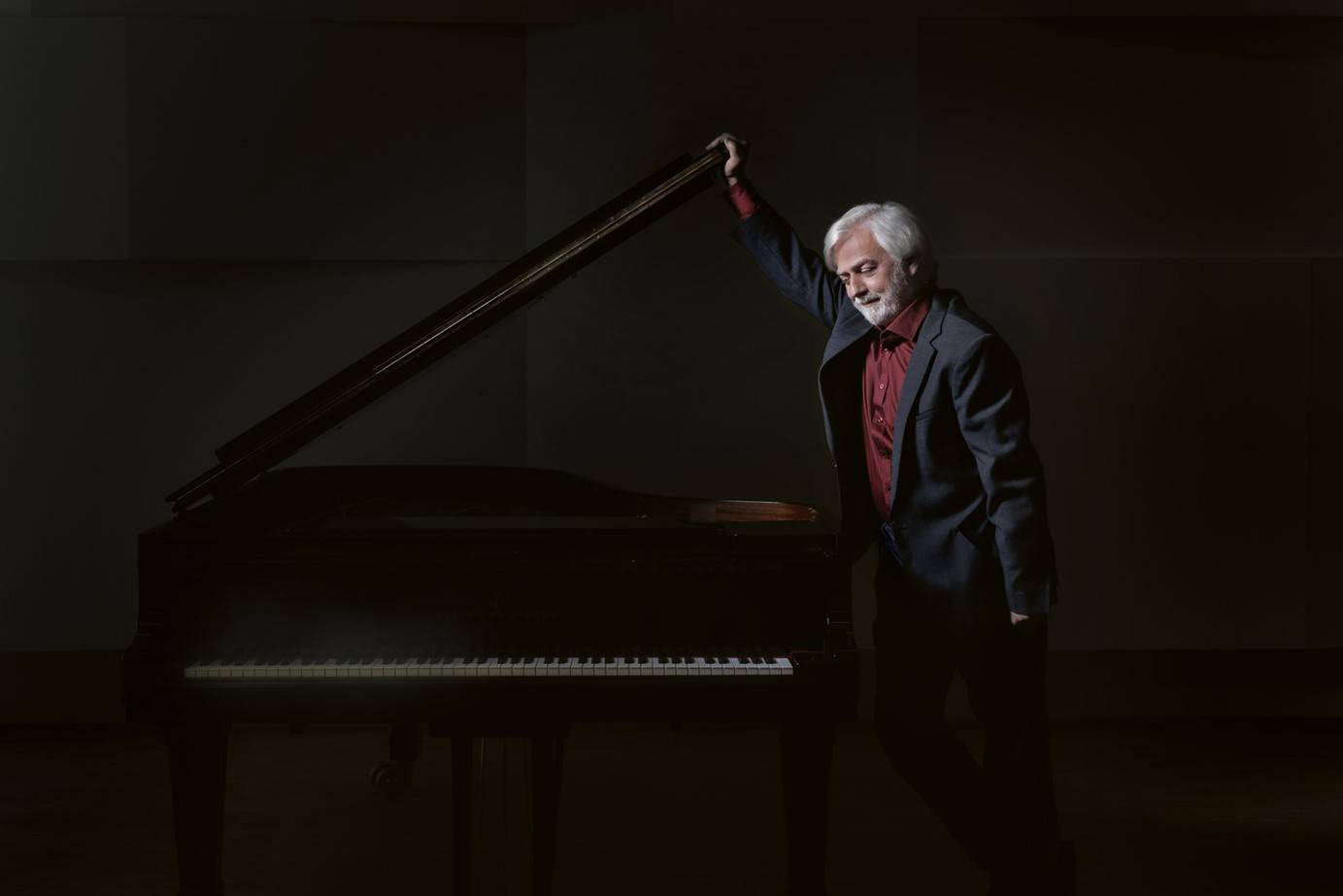 首场独奏!带着钢琴漂洋过海,齐默尔曼征服上海乐迷