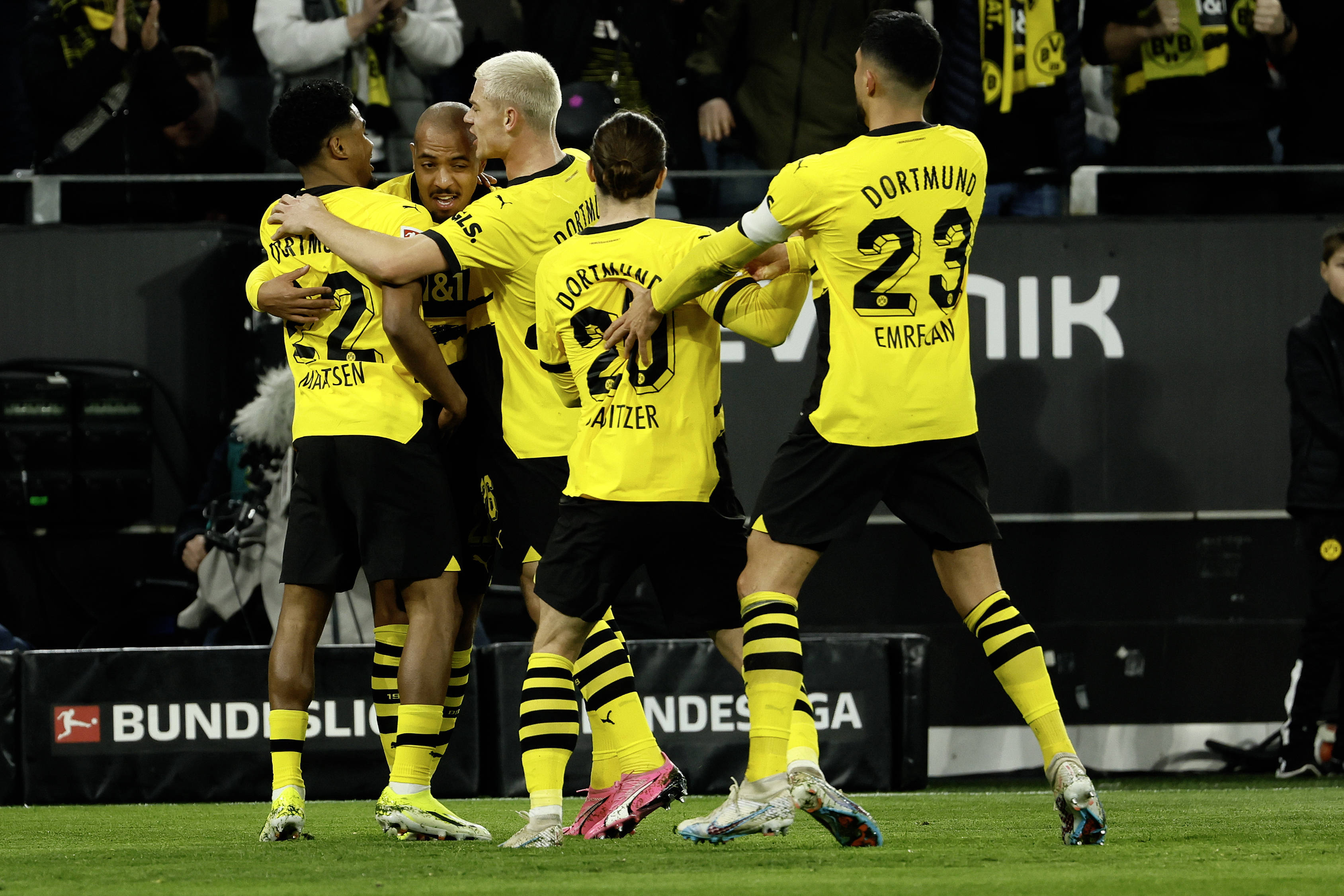 足球德甲多特蒙德胜弗赖堡