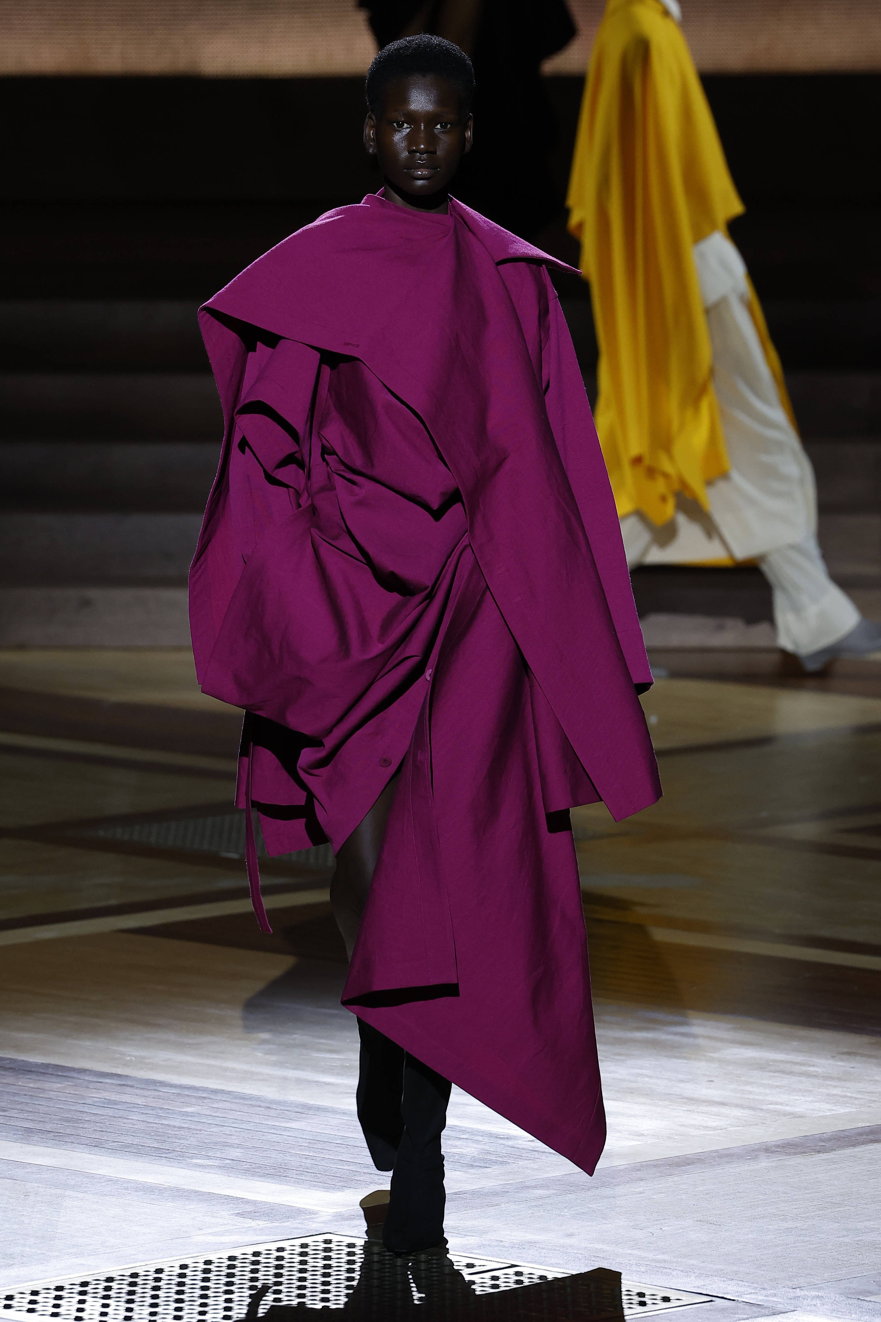 巴黎时装周——三宅一生品牌时装秀