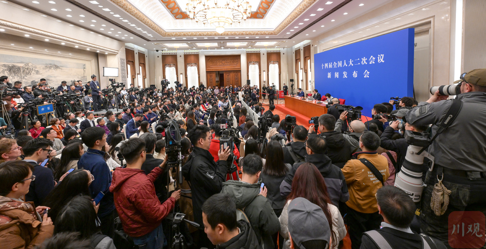 镜观两会丨十四届全国人大二次会议举行新闻发布会