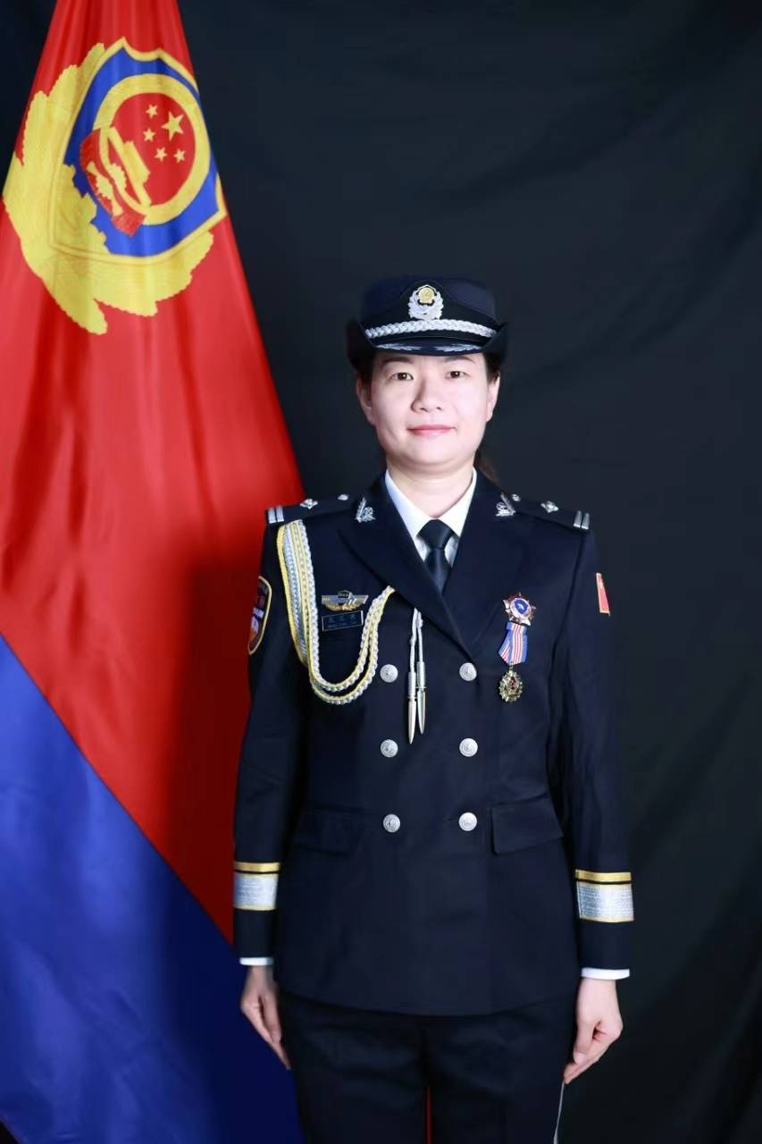 三亚边检站开展"跟党奋进新征程 巾帼建功新时代"主题系列活动-齐鲁