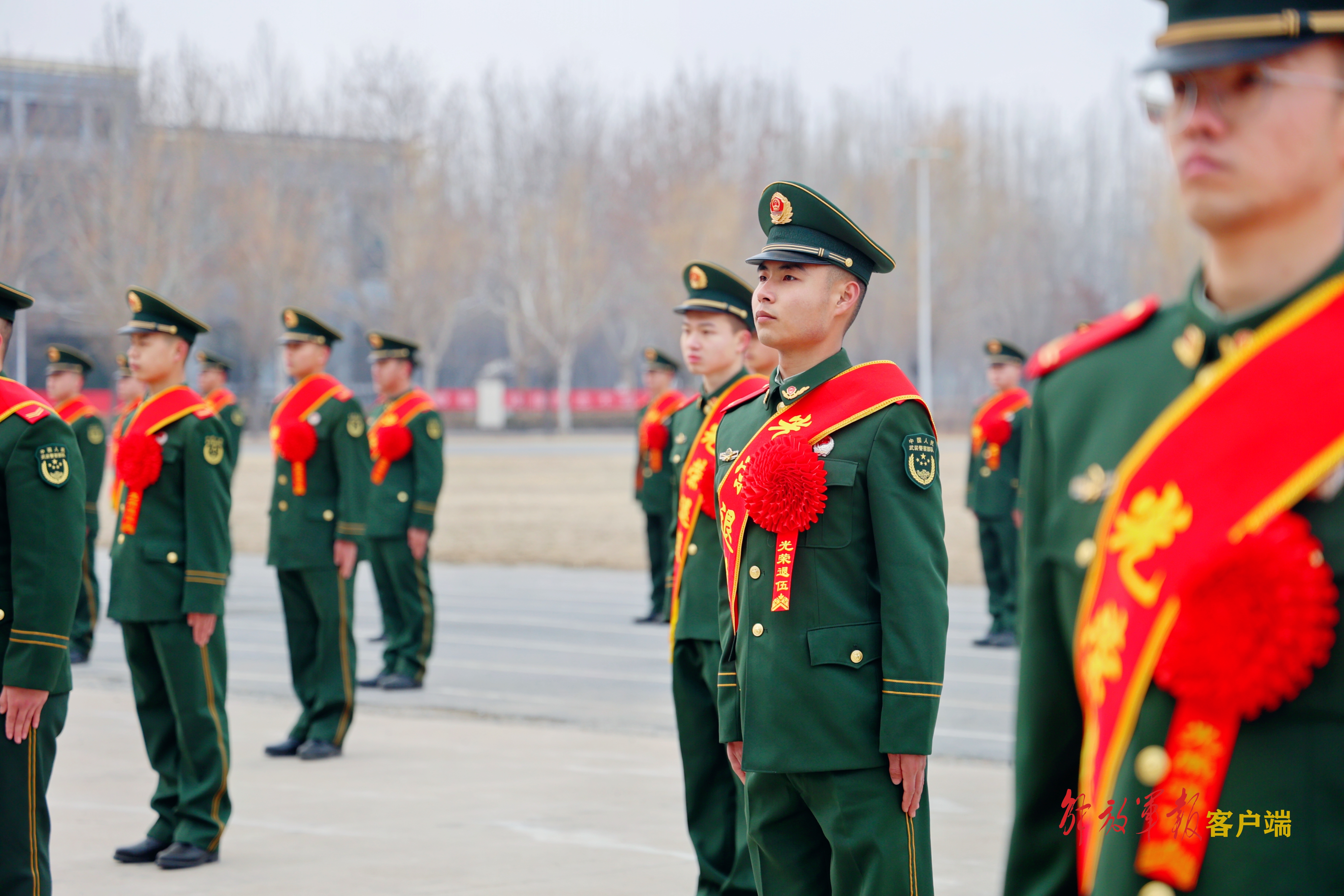 河北武警文工团图片