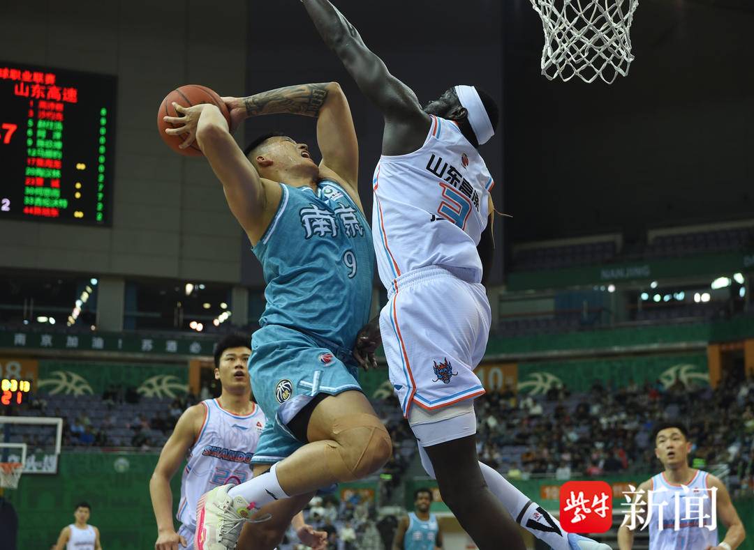 射手群找回手感三节合砍100分,单外援同曦主场击败山东-齐鲁晚报网