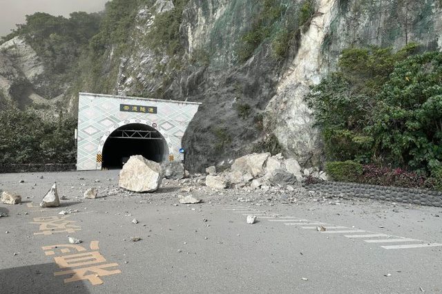 台湾花莲地震已导致4人死亡，97人受伤