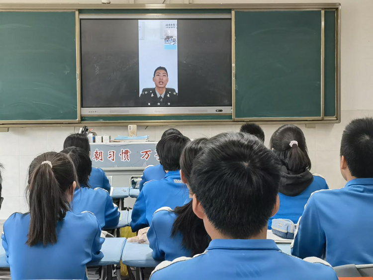 4月11日,博山区退役军人事务局,域城镇武装部联合博山中学与驻守祖国