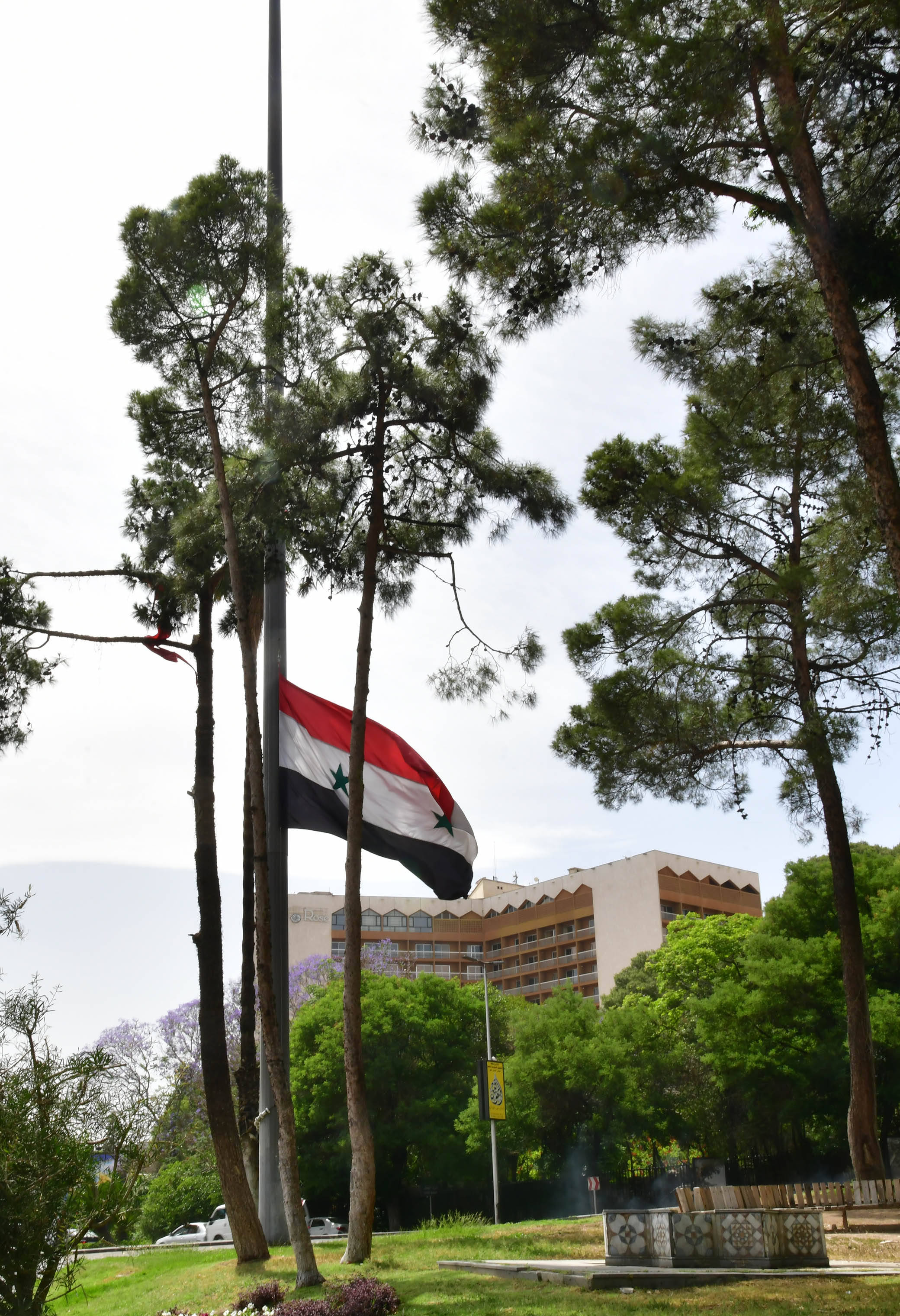 伊拉克,叙利亚悼念伊朗总统莱希等遇难人员