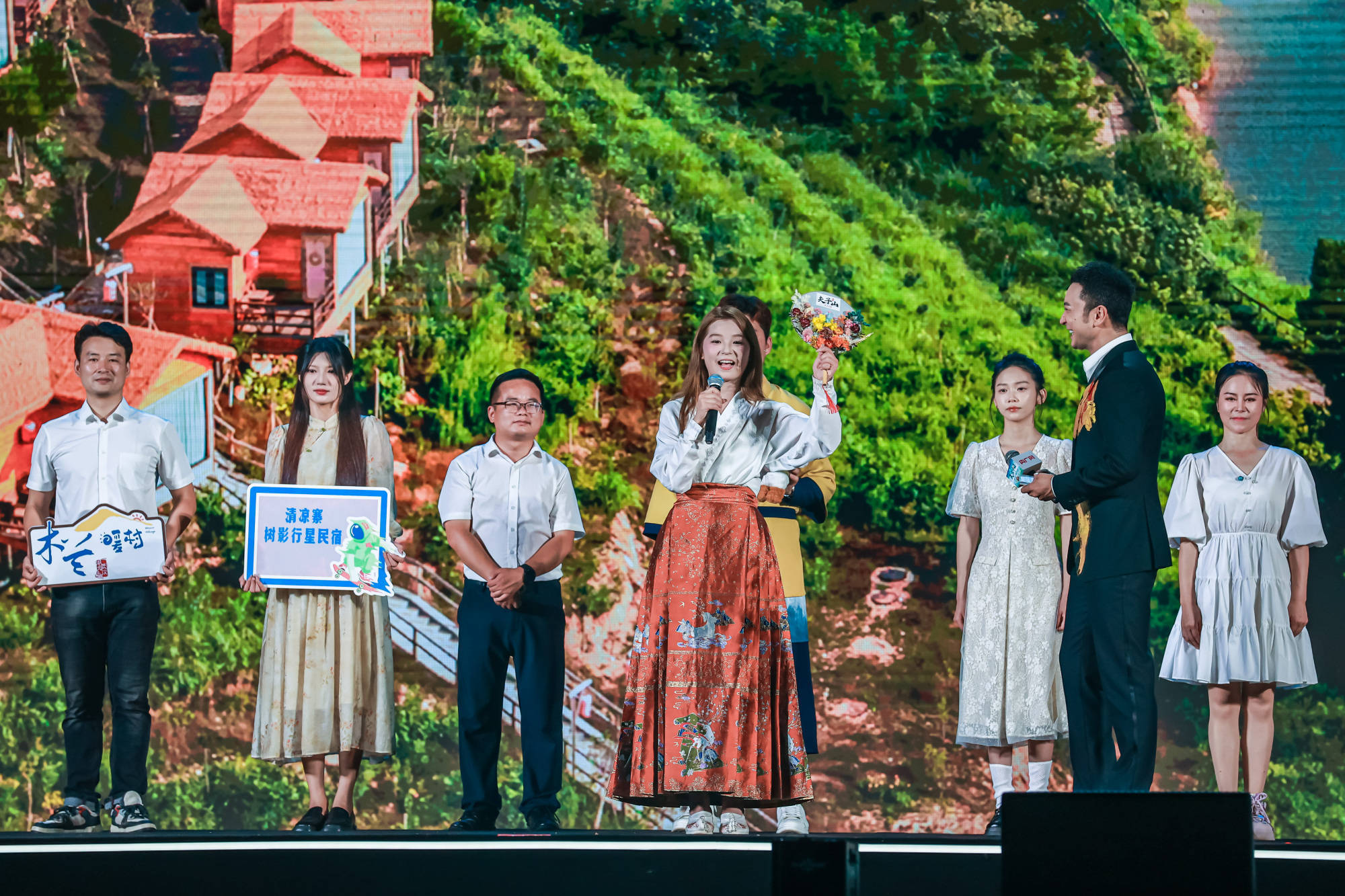 央广传媒集团董事长王跃进:通过策划推出一批创意十足,特色显著,彰显