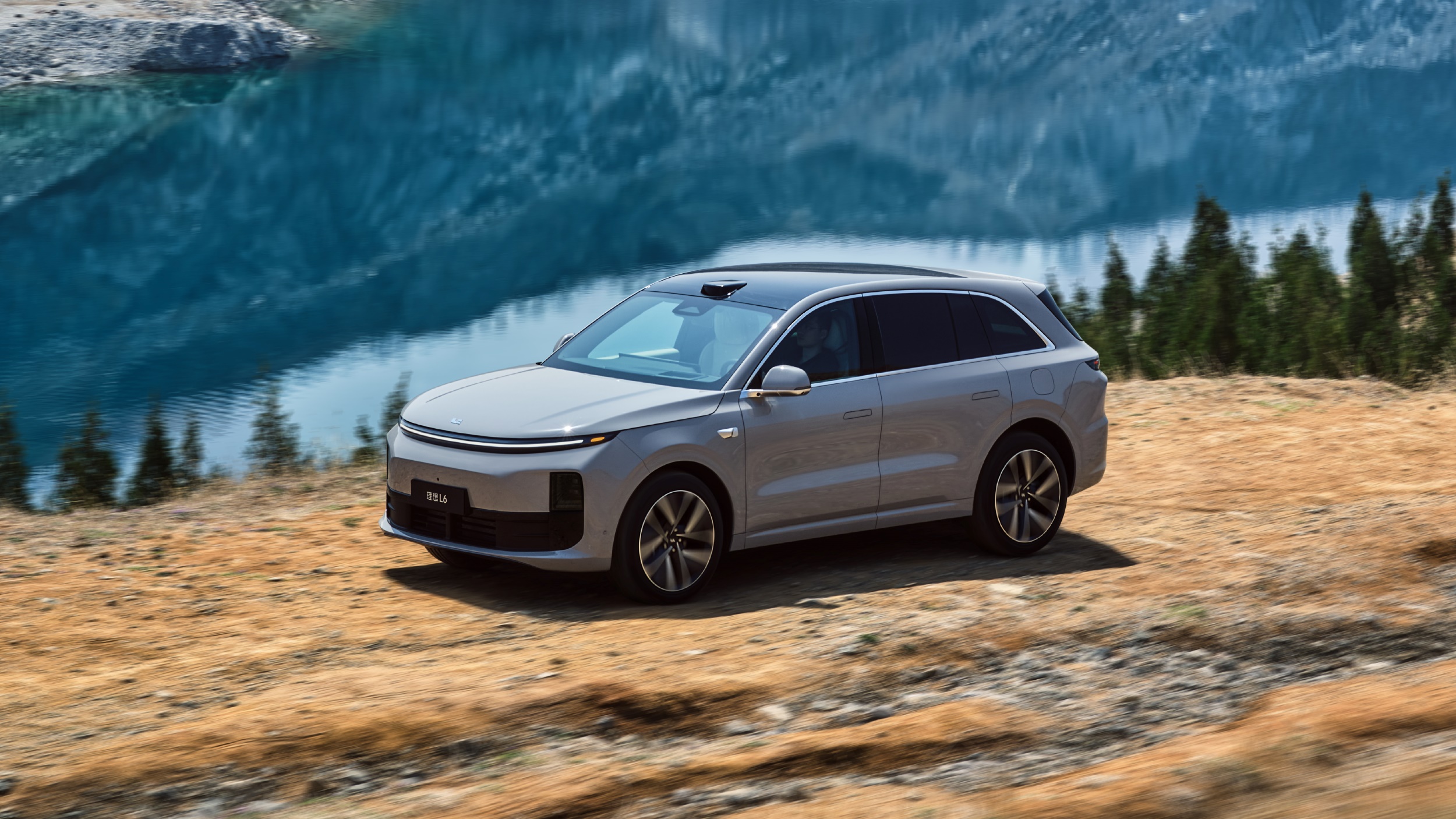 手握近千亿现金储备,理想汽车连续六个季度盈利