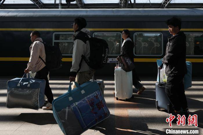 2025年春运以来 长三角铁路已发送旅客超9014万人次