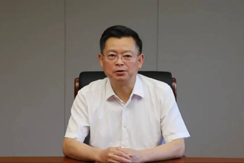 警示教育会后一周，退休4年的“军工虎”主动投案