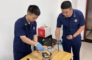 儿童厨具真火真炒菜，消防实测为您揭开安全隐患——