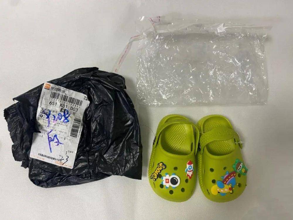 这种“毒拖鞋”易致孩子性早熟 家里有的赶紧扔