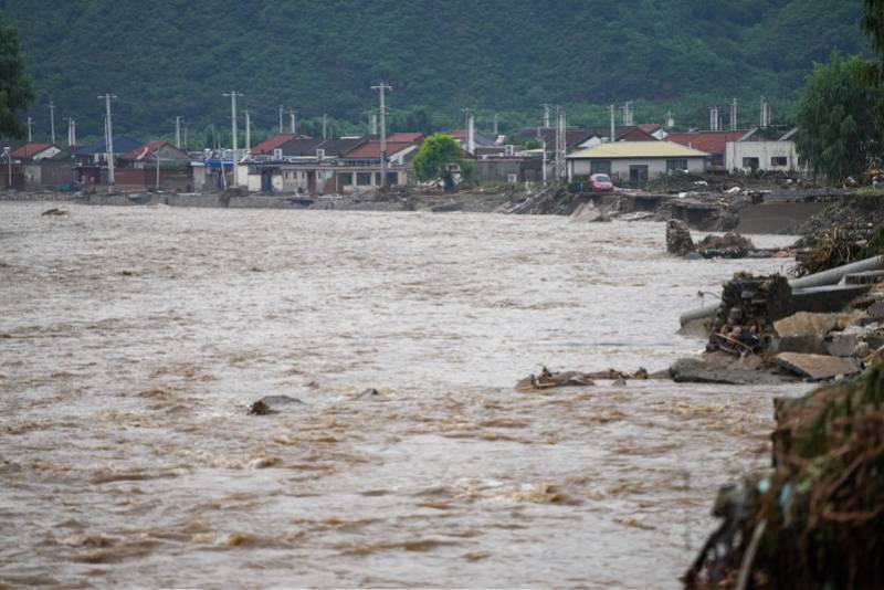 连线专家分析本轮北京强降雨：呈现“点强面弱”，落区预测难