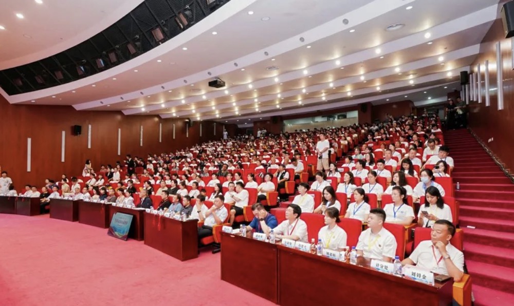 吉林第四届“扬子江”杯医学人文演讲大赛落幕 41位医者讲述医患真情