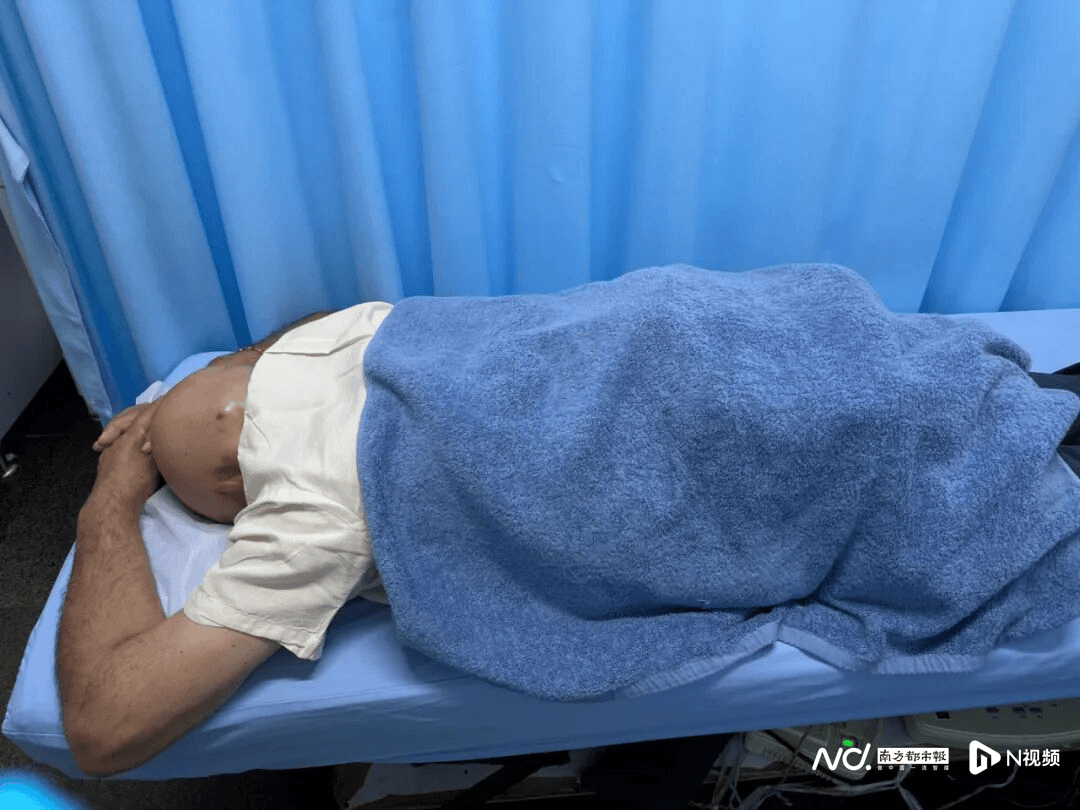 一次治疗，一位72岁英国游客成了中医“洋粉丝”