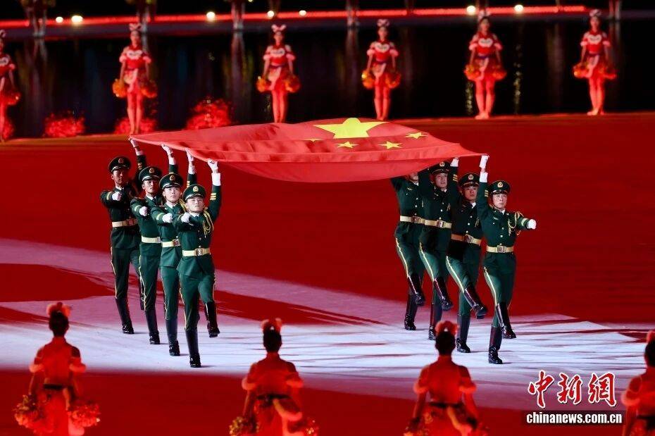 全场一片“中国红”！十五运会开幕式精彩来了
