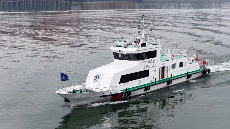 长江上游首艘新能源电动公务船入列