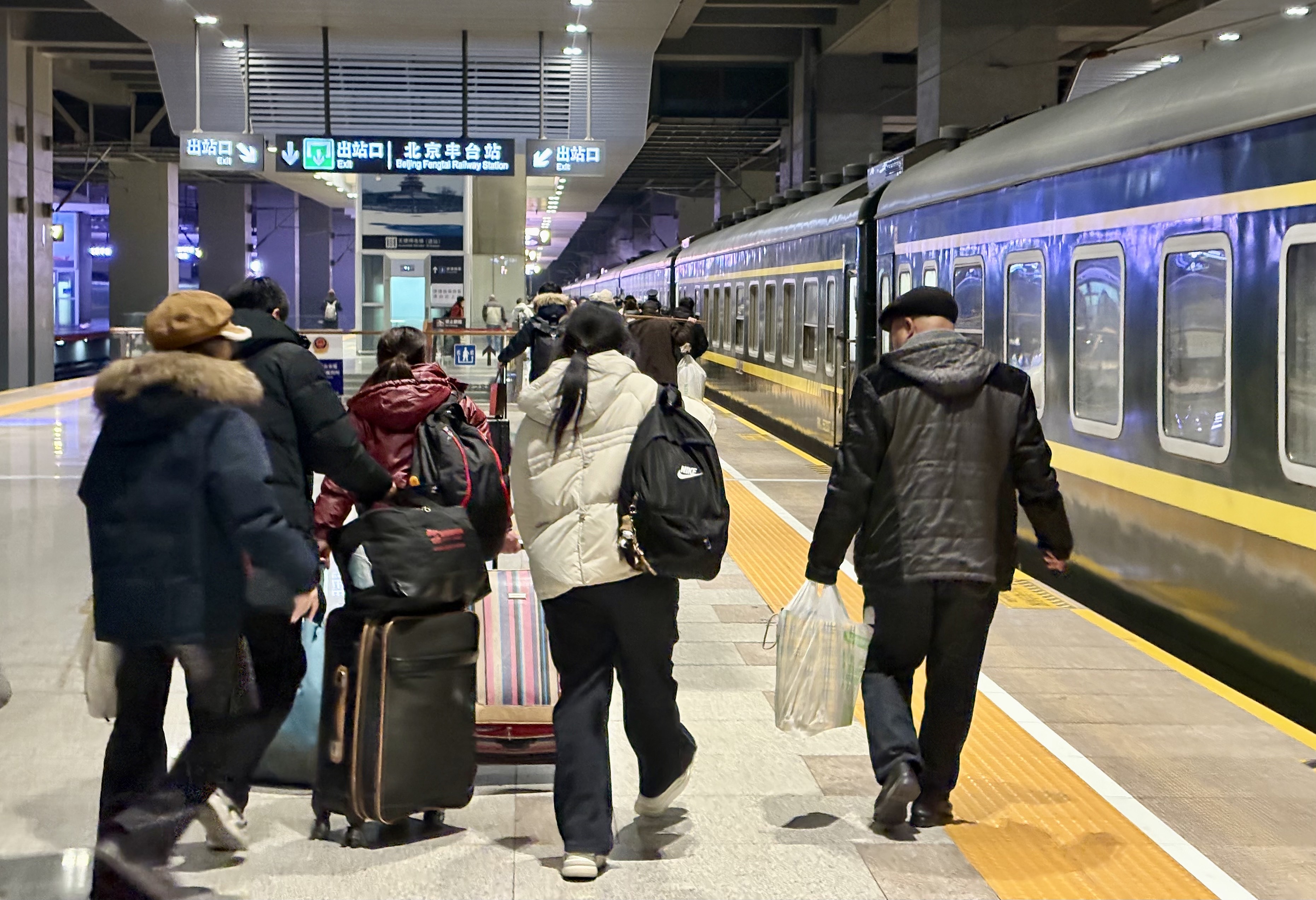 【春运服务台】高铁上这些能吃 这些禁带