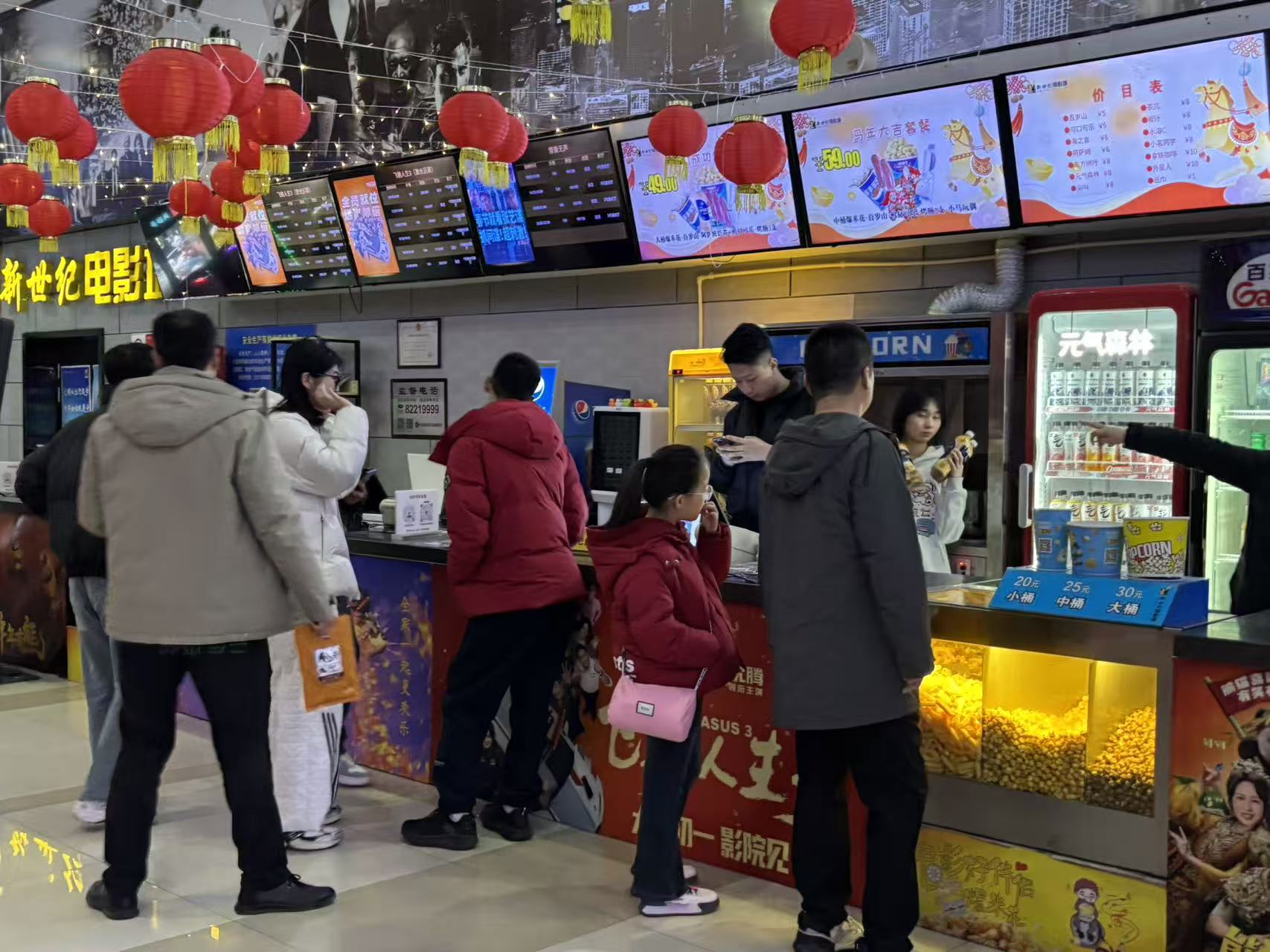 新春走基层丨70元票价挡不住观影热潮！春节档“引爆”县域影院