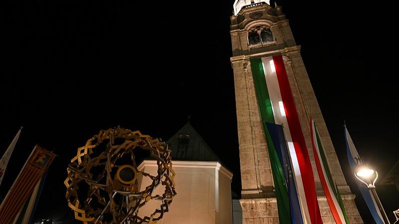 米兰-科尔蒂纳冬残奥会圣火熄灭