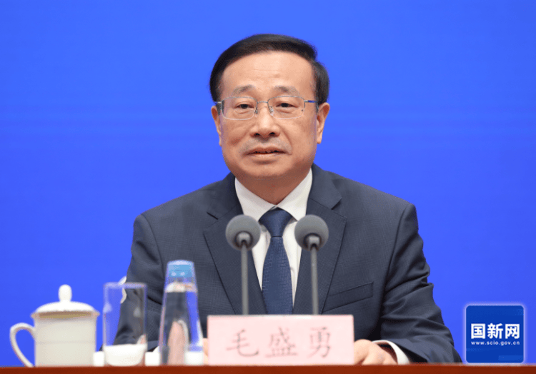 人工智能带动数字消费增长，以旧换新带动超4300亿元消费